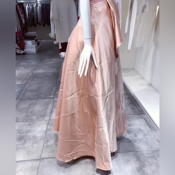 US 4 Marchesa Notte Collection Strapless Ruffle Gown NWT - Picture 5 of 13